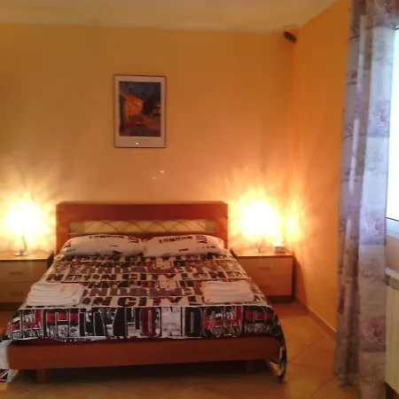 L'erba Degli Abrighi Bed & Breakfast 2*